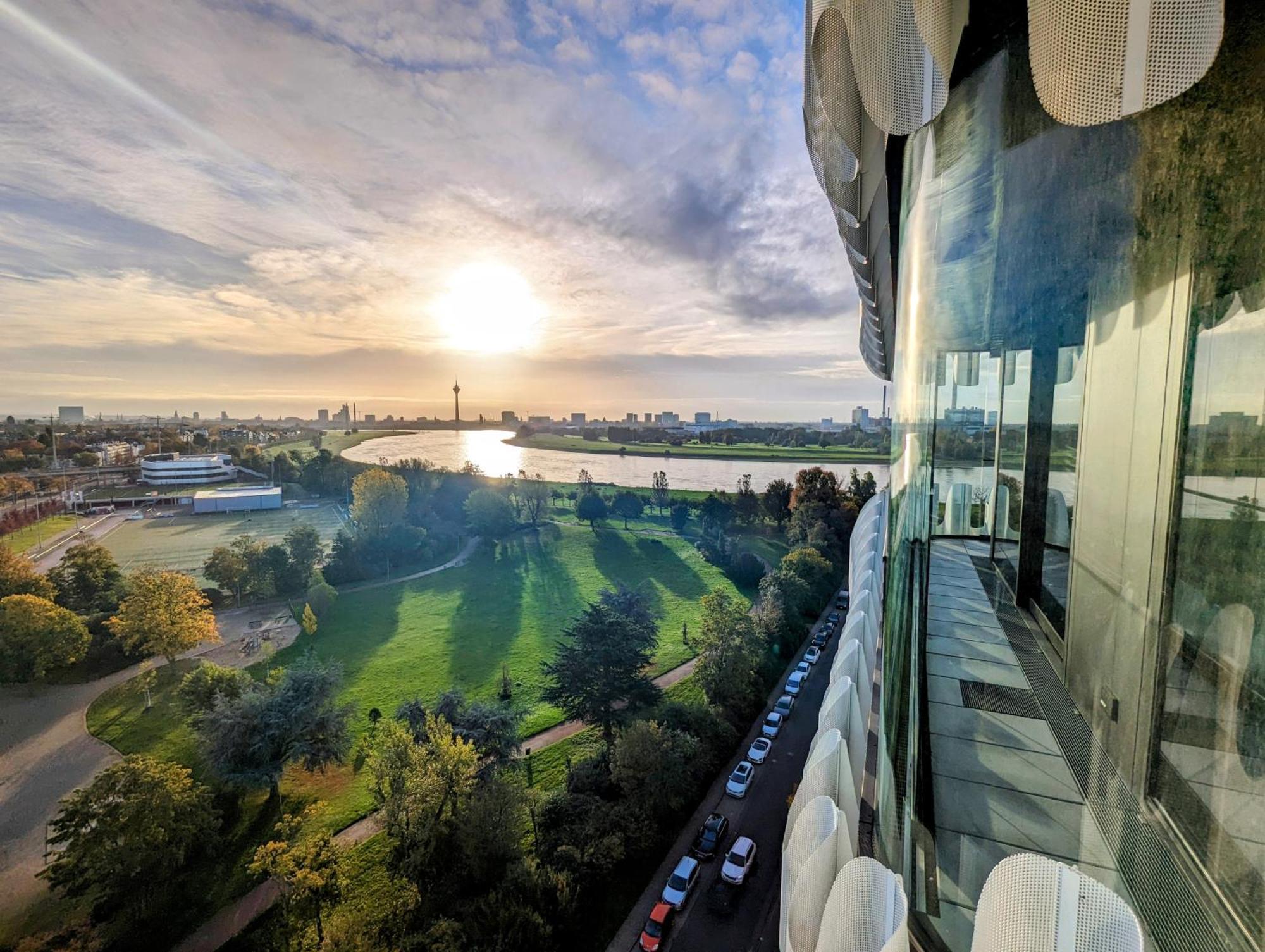 The Zipper Hotel Und Apartments Düsseldorf Buitenkant foto